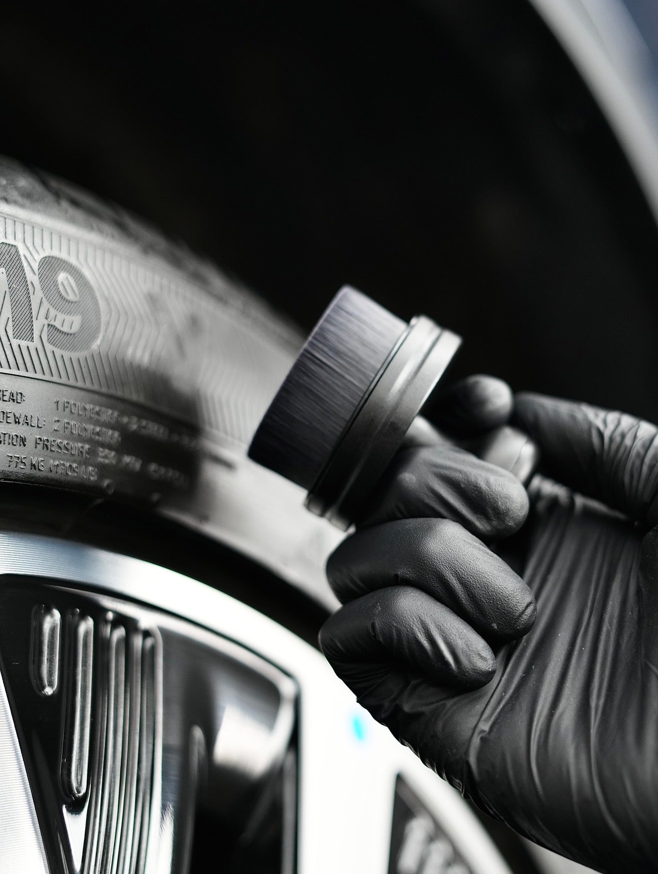 Tire Gel Applicator Brush